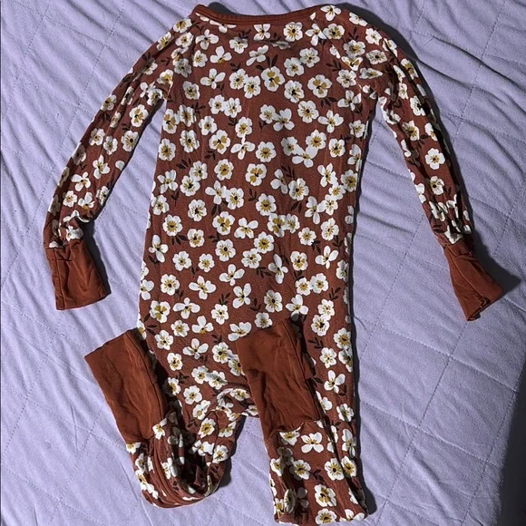 Little Sleepies sleeper - Picture 5 of 5